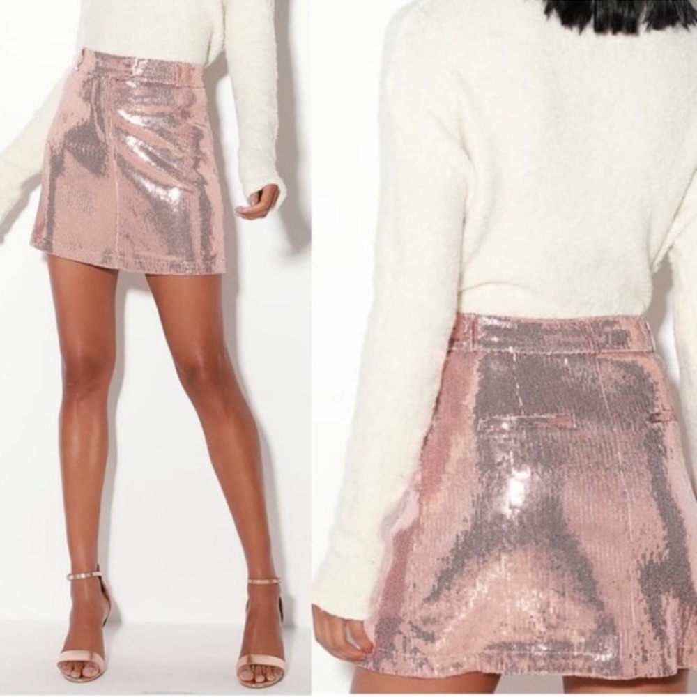 🆕‎ BB Dakota Rose Gold Sequin Mini Skirt - Picture 2 of 13